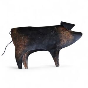 Handmade 12″ 3D Rustic Metal Pig Sculpture – Folk Art Farmhouse Decor